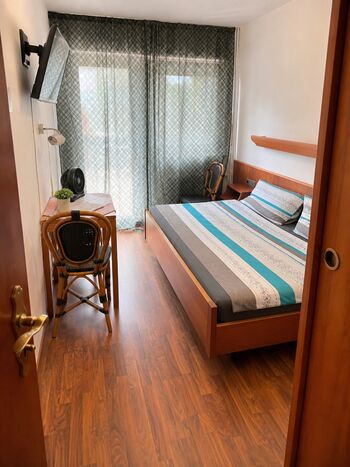 Gepflegtes Gästezimmer (Hotel) mit eigenem Bad, WLAN und Parkplatz Bild 2 Gepflegtes Gästezimmer (Hotel) mit eigenem Bad, WLAN und Parkplatz Bild 2