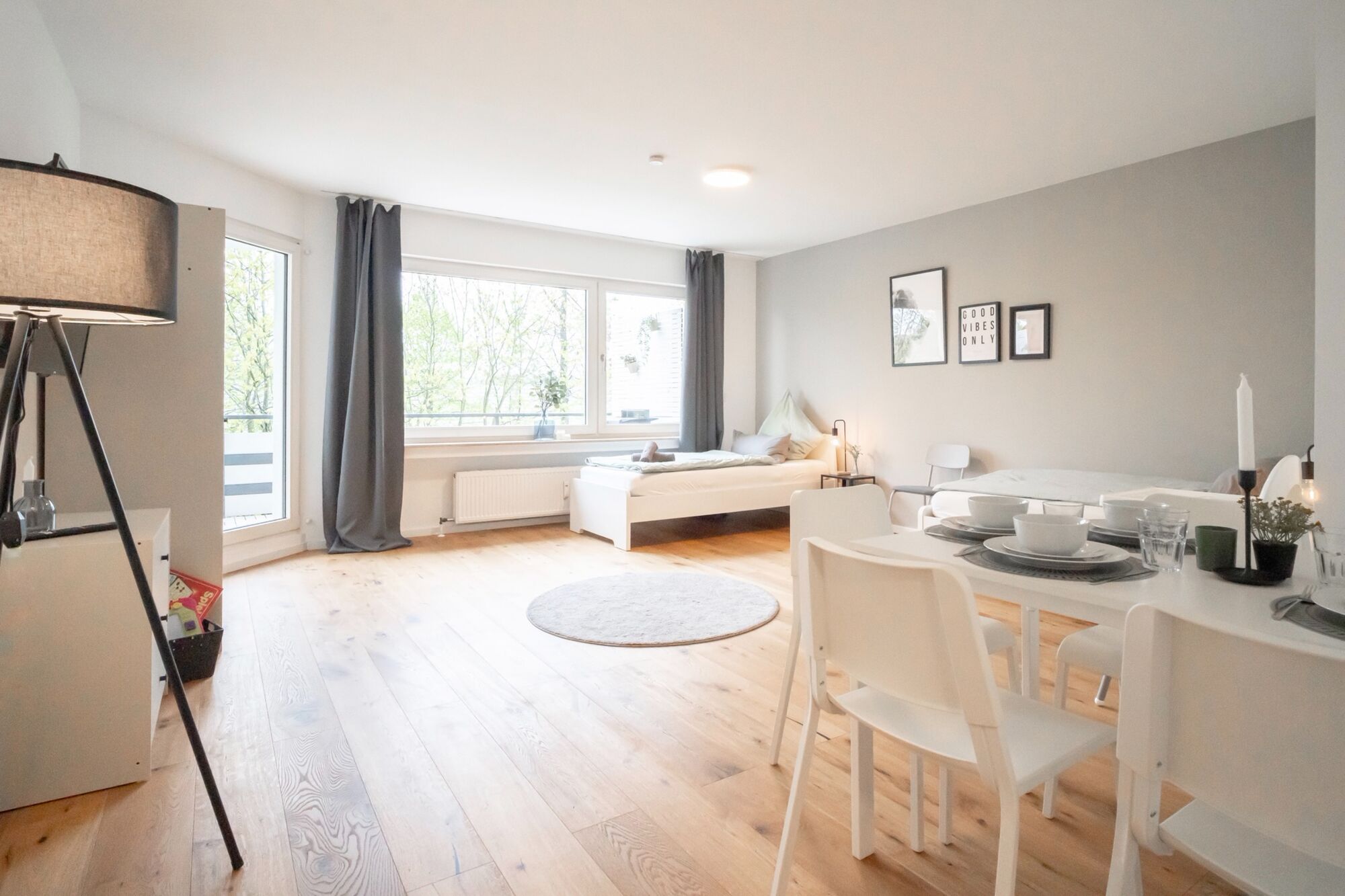 Doppelzimmer + Essbereich Doppelzimmer + Essbereich