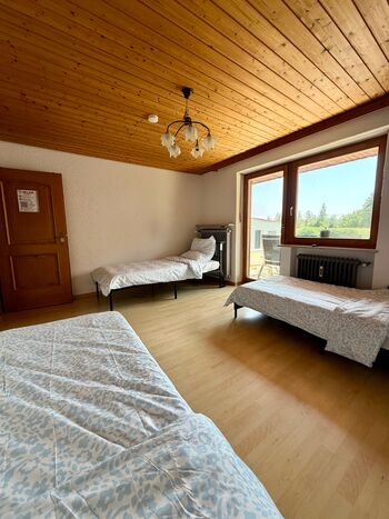 Idyllische Wohnung oder ganzes Haus mit Garten, Terasse und WIFI Bild 2 Idyllische Wohnung oder ganzes Haus mit Garten, Terasse und WIFI Bild 2