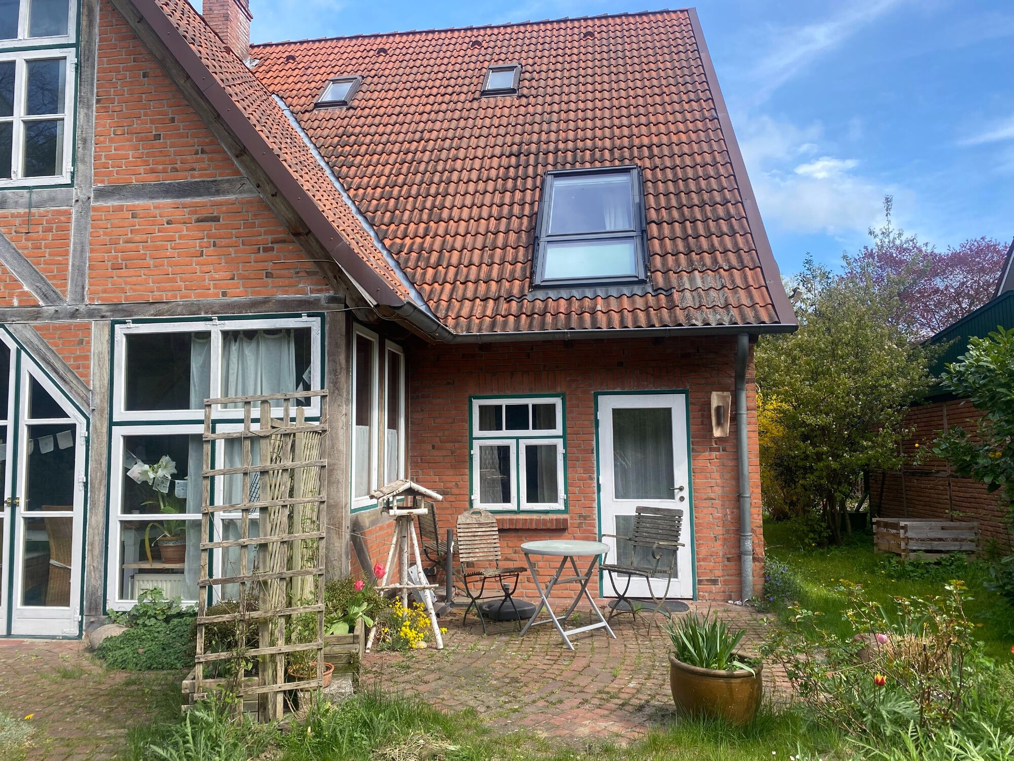 Terasse und Gartenseite Terasse und Gartenseite