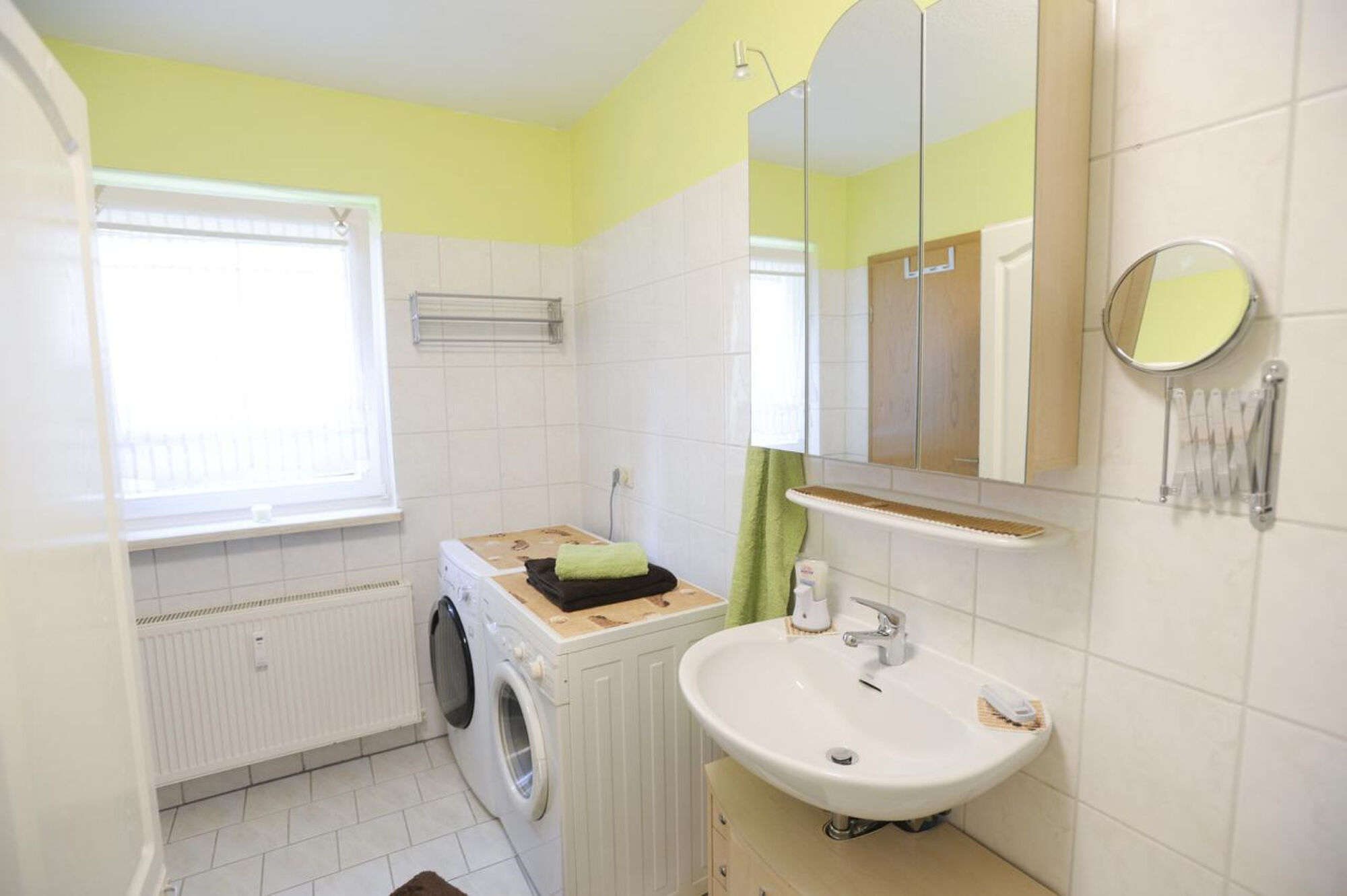 Bad Bild 1 Erdgeschoß Bad Bild 1 Erdgeschoß