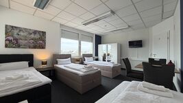 J&R Gästezimmer Kassel bis zu 18 Personen Bild 5 J&R Gästezimmer Kassel bis zu 18 Personen Bild 5