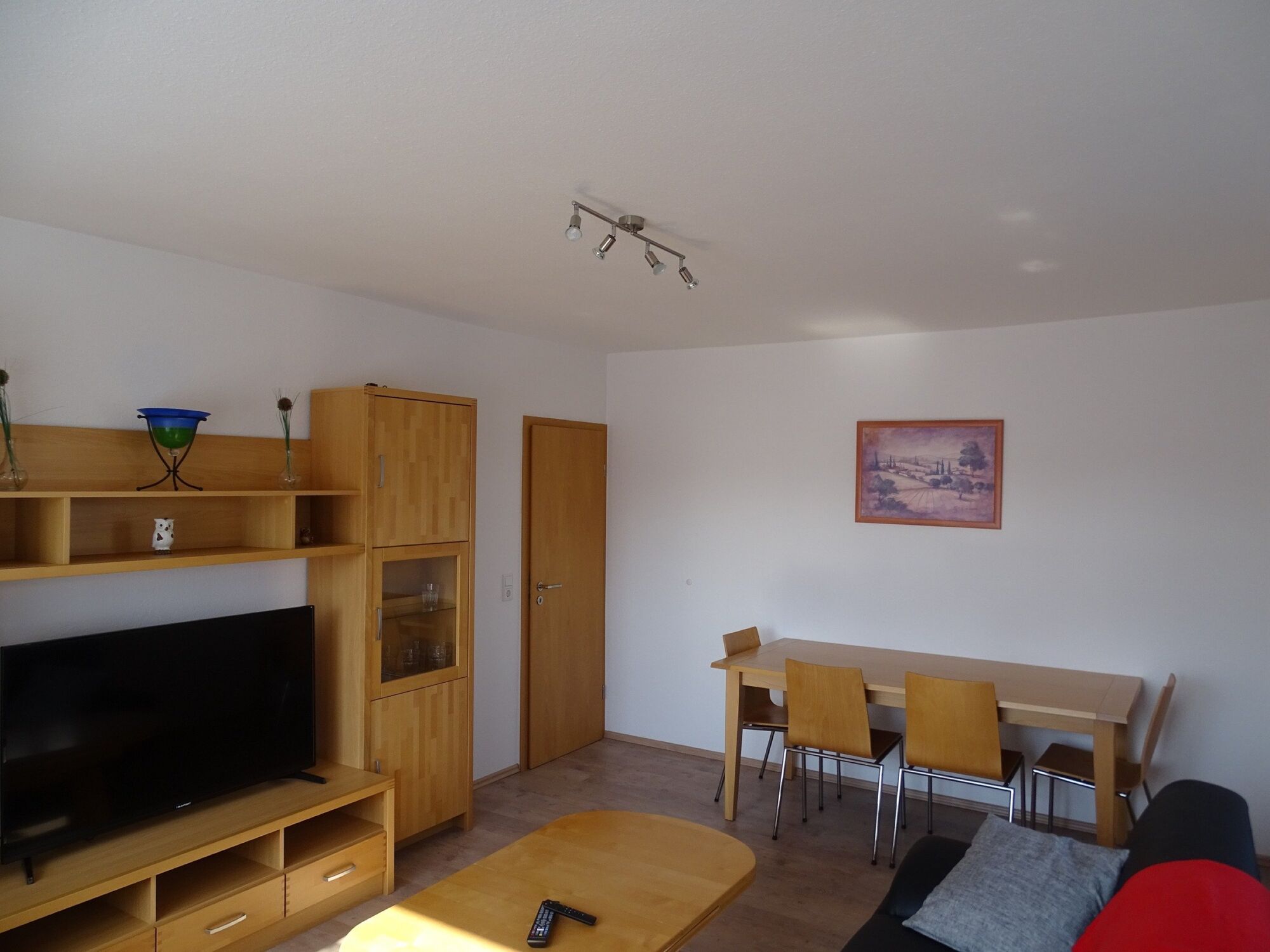 Wohnzimmer mit Esstisch Wohnzimmer mit Esstisch
