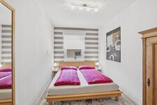 BAT Home Solutions | Saarburg | 3 Unterkünfte | 12 PAX Bild 6 BAT Home Solutions | Saarburg | 3 Unterkünfte | 12 PAX Bild 6