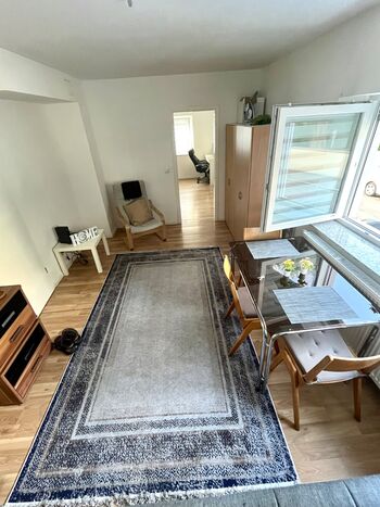 2 Zimmer Wohnung in Stuttgart - Mercedes Museum Bild 1