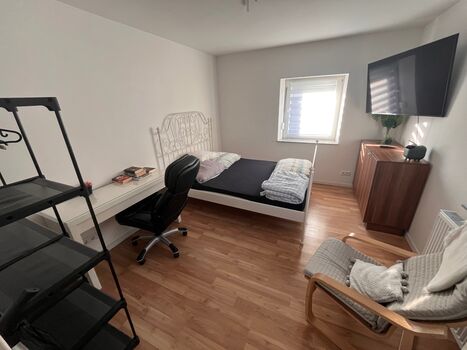 2 Zimmer Wohnung in Stuttgart - Mercedes Museum Bild 2