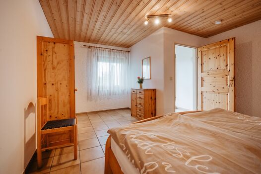 Schlafzimmer mit Doppelbett!