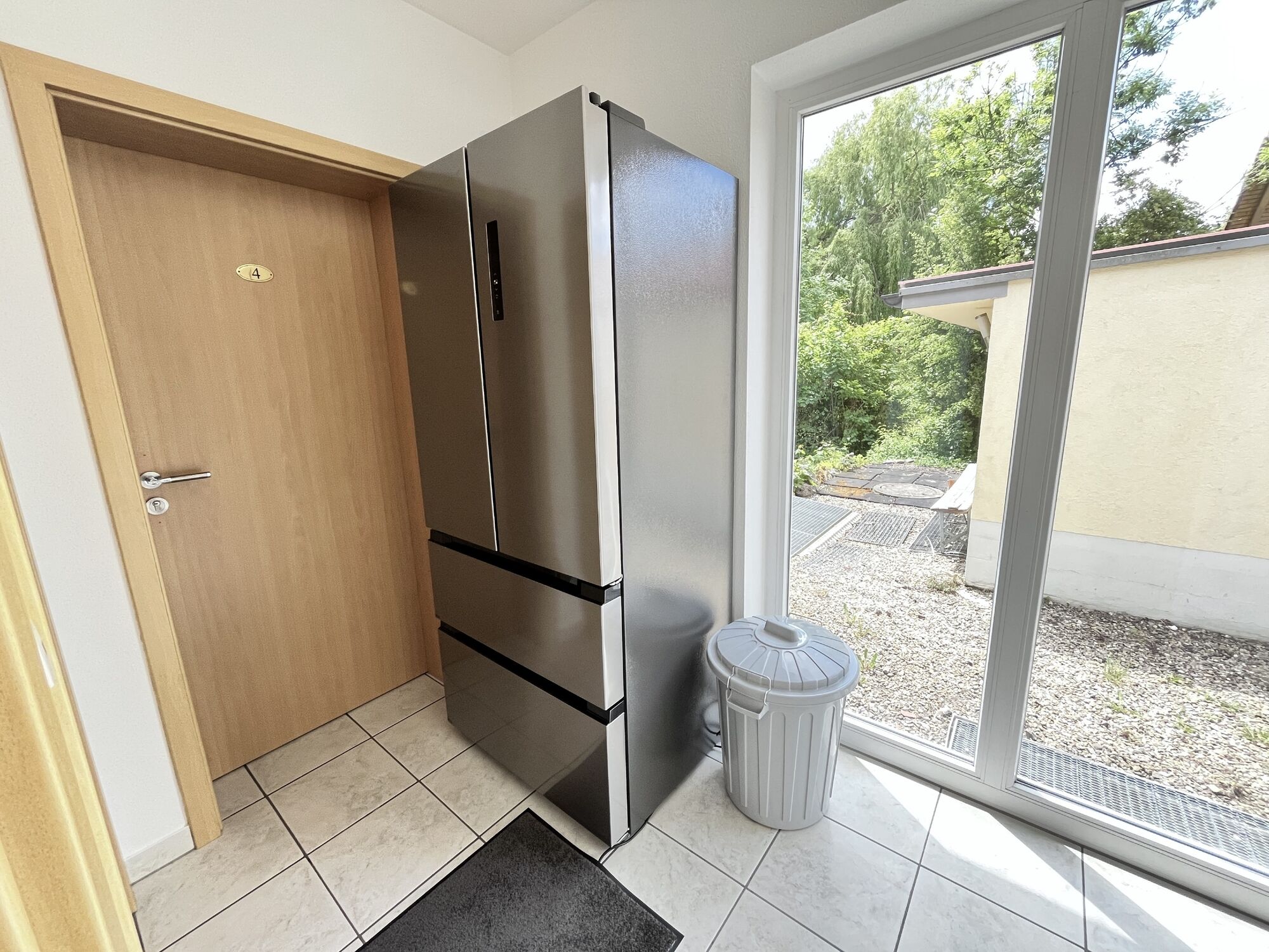 großer Kühlschrank