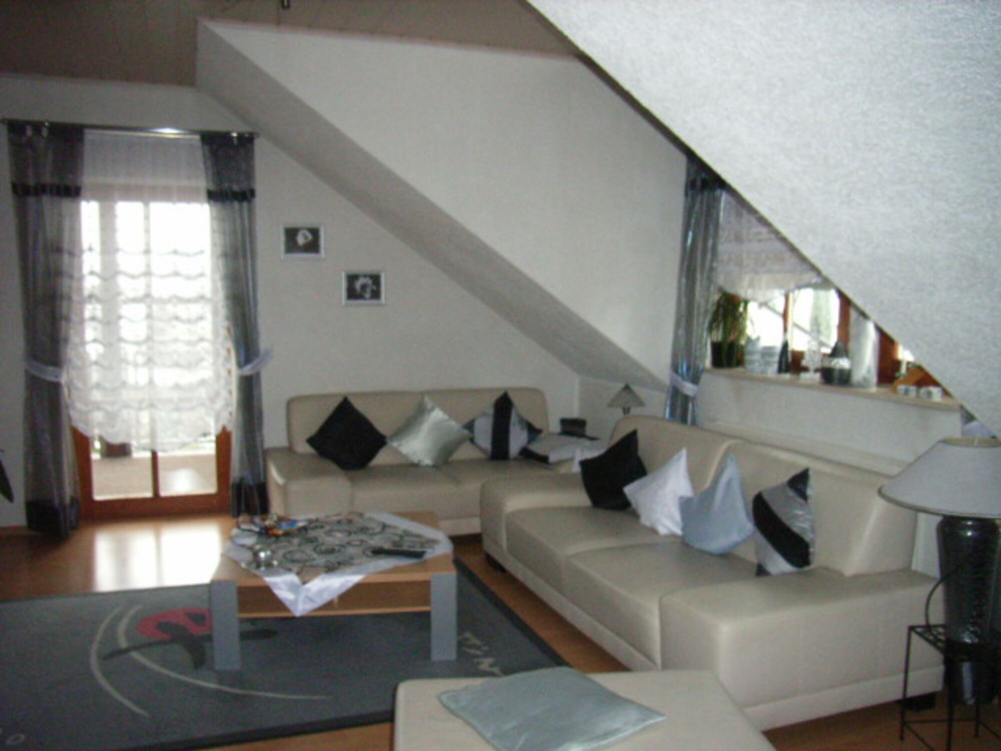 Picture 3