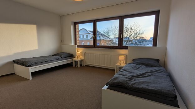 Schlafzimmer 1