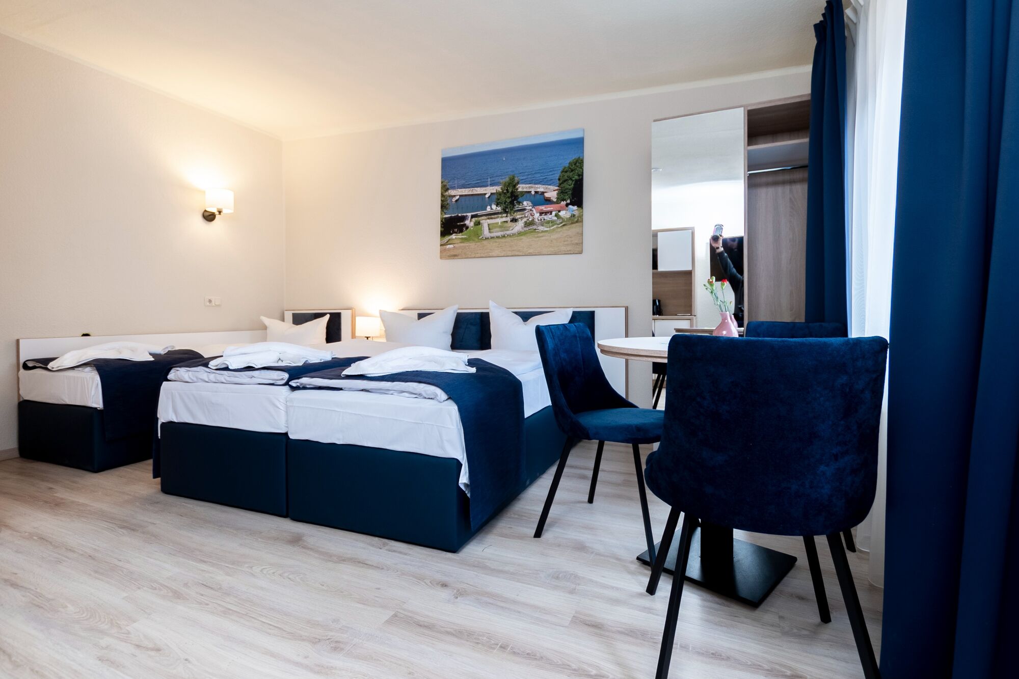 Studio L -3 Personen-