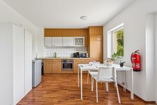 8 Apartments | Einzelzimmer | 1-11 Personen | komplett ausgestattet Bild 10