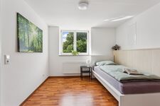 8 Apartments | Einzelzimmer | 1-11 Personen | komplett ausgestattet Bild 5