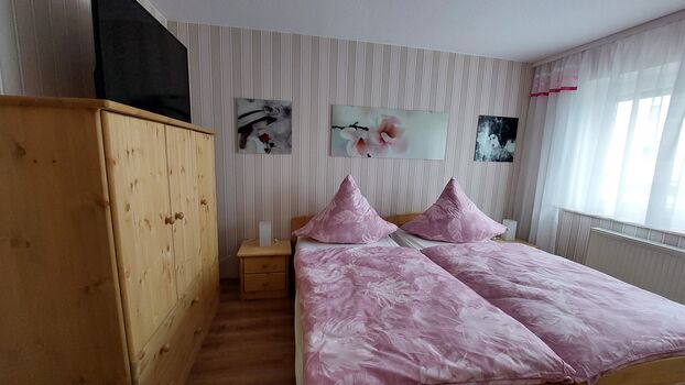 3 Raum Fewo Seegraben, 2Schlafzimmer, Wohnzimmer, Küche, Bad Bild 3