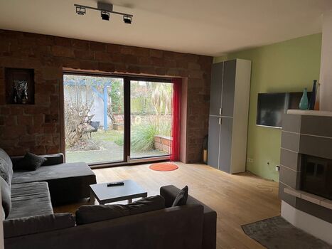 Schöne Wohnung mit Garten Picture 3