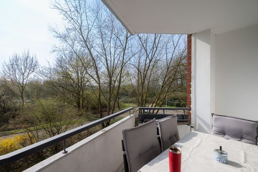 Balkon mit Blick ins Grüne (Lippeauen und Fahrradweg) für 6 Personen (Rauchgelegenheit)