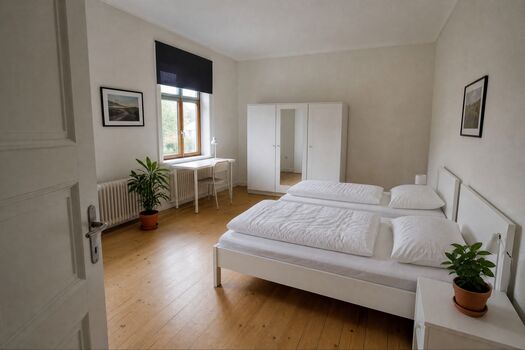 FL1 / TOMASZ-LIVING in FLENSBURG - WLAN + Parken Bild 1