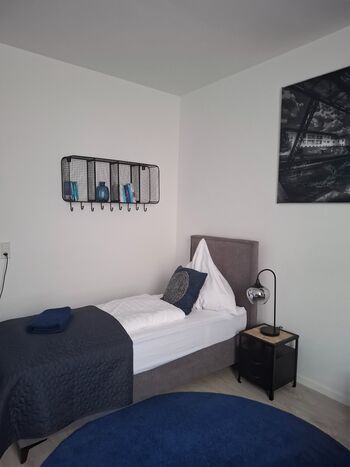 Stilvoll-Zentral-Bahnhof-Altstadt-Mediapaket-W6 Bild 3