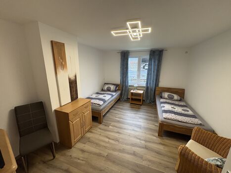 Wohnung 2: Zimmer mit 2 Einzelbetten