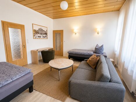 Monti Monteuerzimmer - Bernburg Bild 1