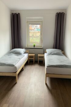 Zimmer 2