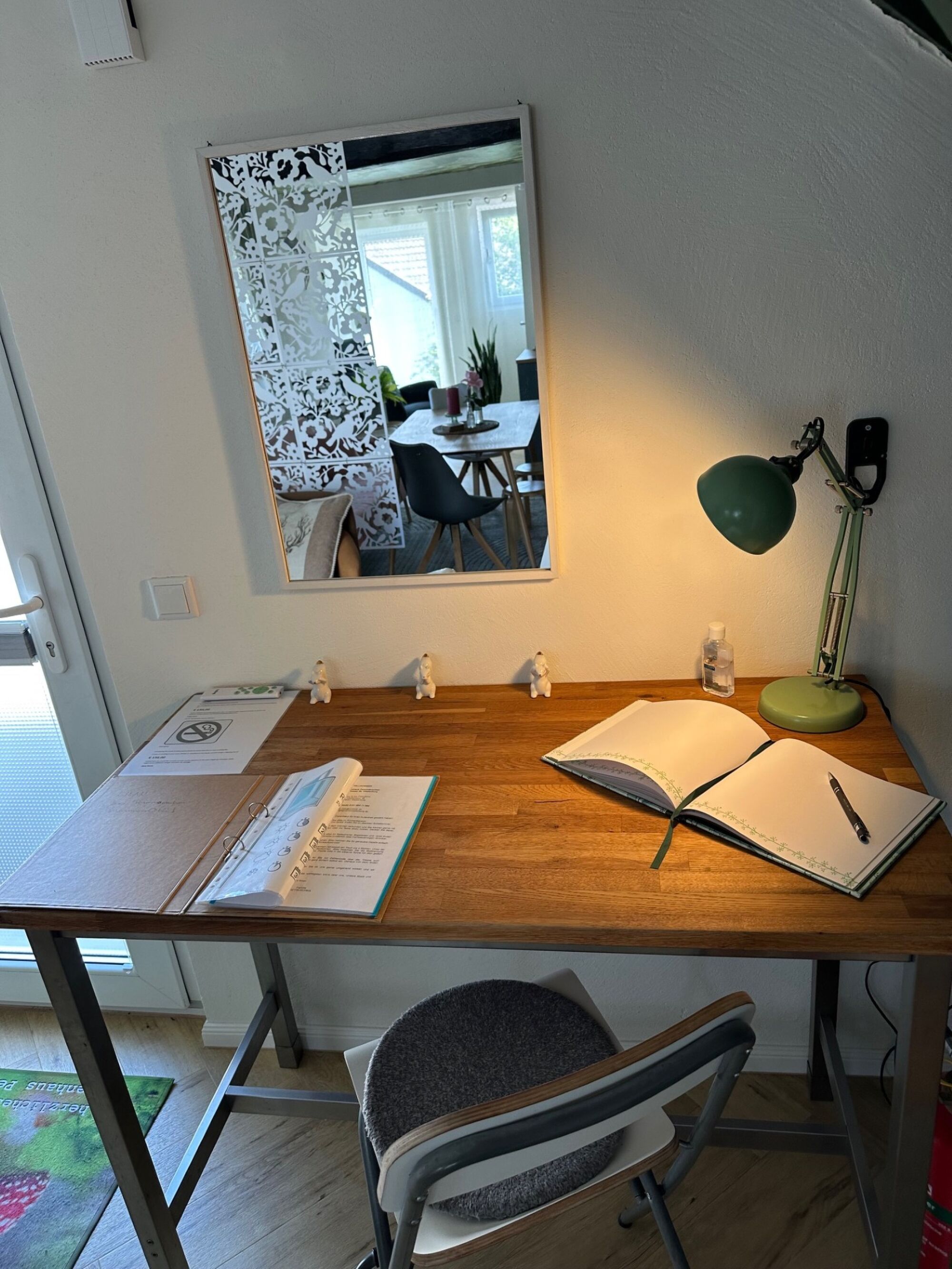 Schreibtischecke