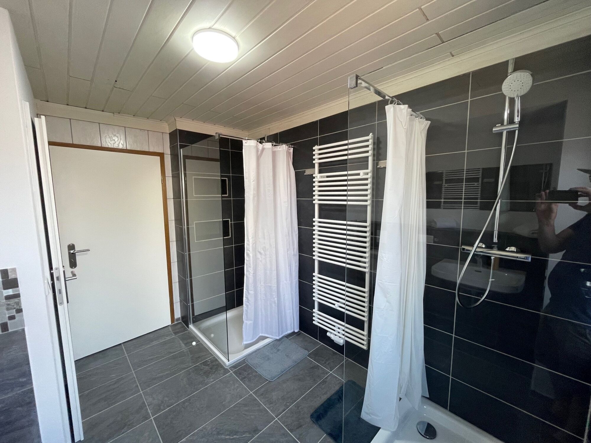 1-2 Badezimmer / Wohnung | Doppelbadezimmer