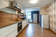 Stylische große 5-Zimmerwohnung WLAN*Free Parking* Foto 14