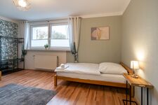 Stylische große 5-Zimmerwohnung WLAN*Free Parking* Foto 18