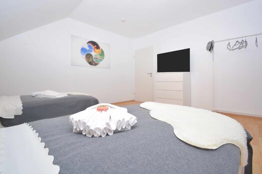 KU03-RI Schlafzimmer 2