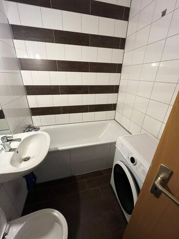 Wohnungen in Halle Neustadt Bild 2
