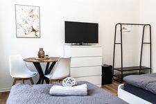 CosyHomes24 (GE09c) • Highspeed Wifi • Balkon• Stellplatz Bild 8