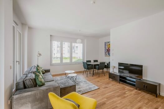Design 3 Zimmer-Apartment I Stadtmitte I WLAN I Balkon Bild 2