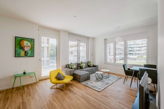 Design 3 Zimmer-Apartment I Stadtmitte I WLAN I Balkon Bild 1