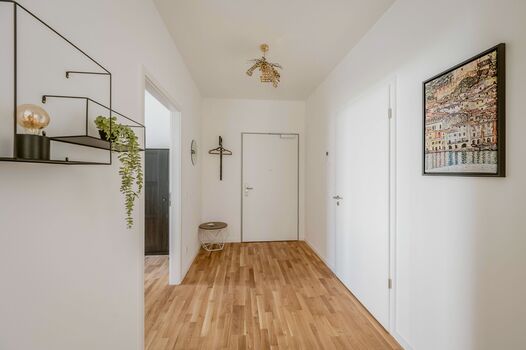 Design 3 Zimmer-Apartment I Stadtmitte I WLAN I Balkon Bild 4