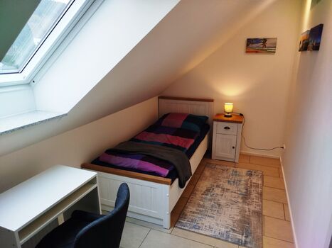 2. Schlafzimmer, ein Einzelbett