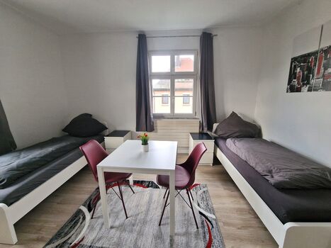 SAZ Verwaltung - Gehobene Monteuerzimmer 1 OG Foto 2