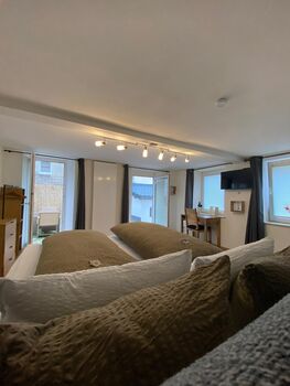 Schlafzimmer mit Doppelbett