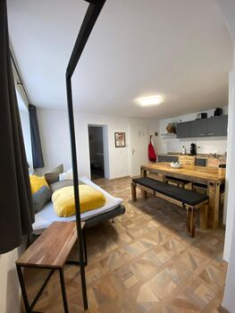 Küche mit Schlafcouch