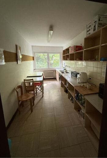 Gästehaus 20 Einzelzimmer mit Balkon Gemeinschaftsküche Foto 4