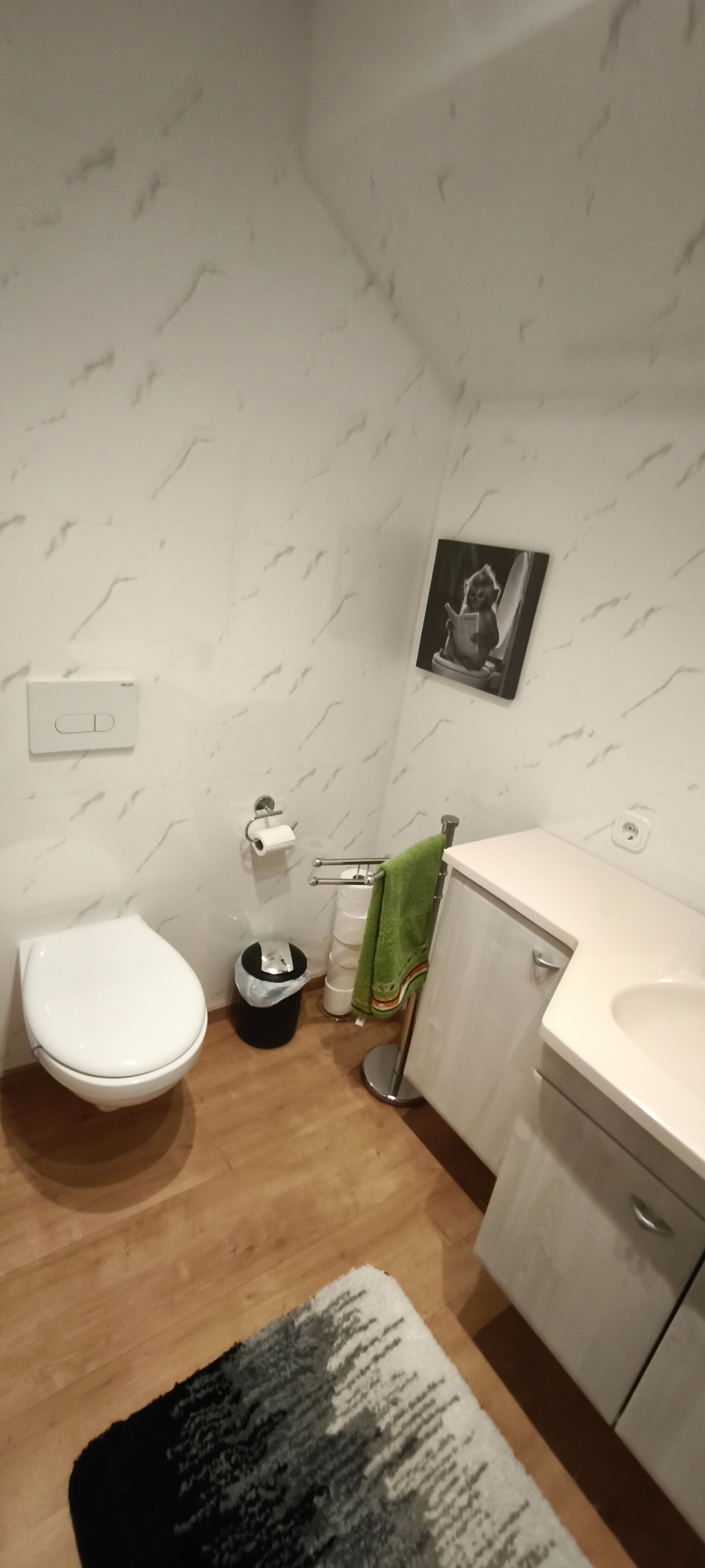 WASCHEN / TOILETTE 2. OG