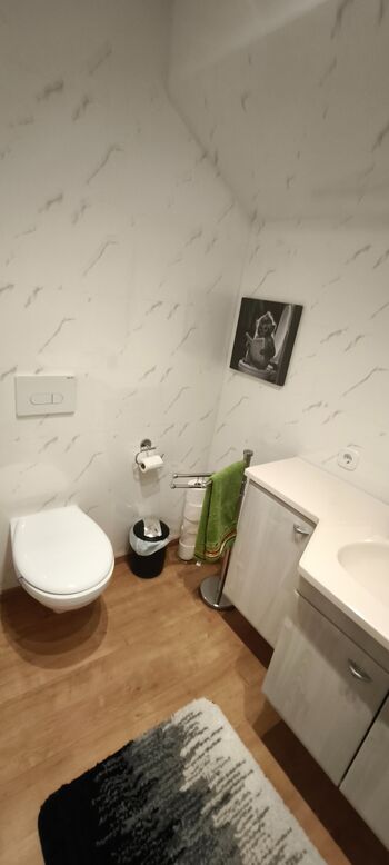 WASCHEN / TOILETTE 2. OG