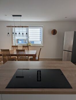 offene Küche mit Essbereich