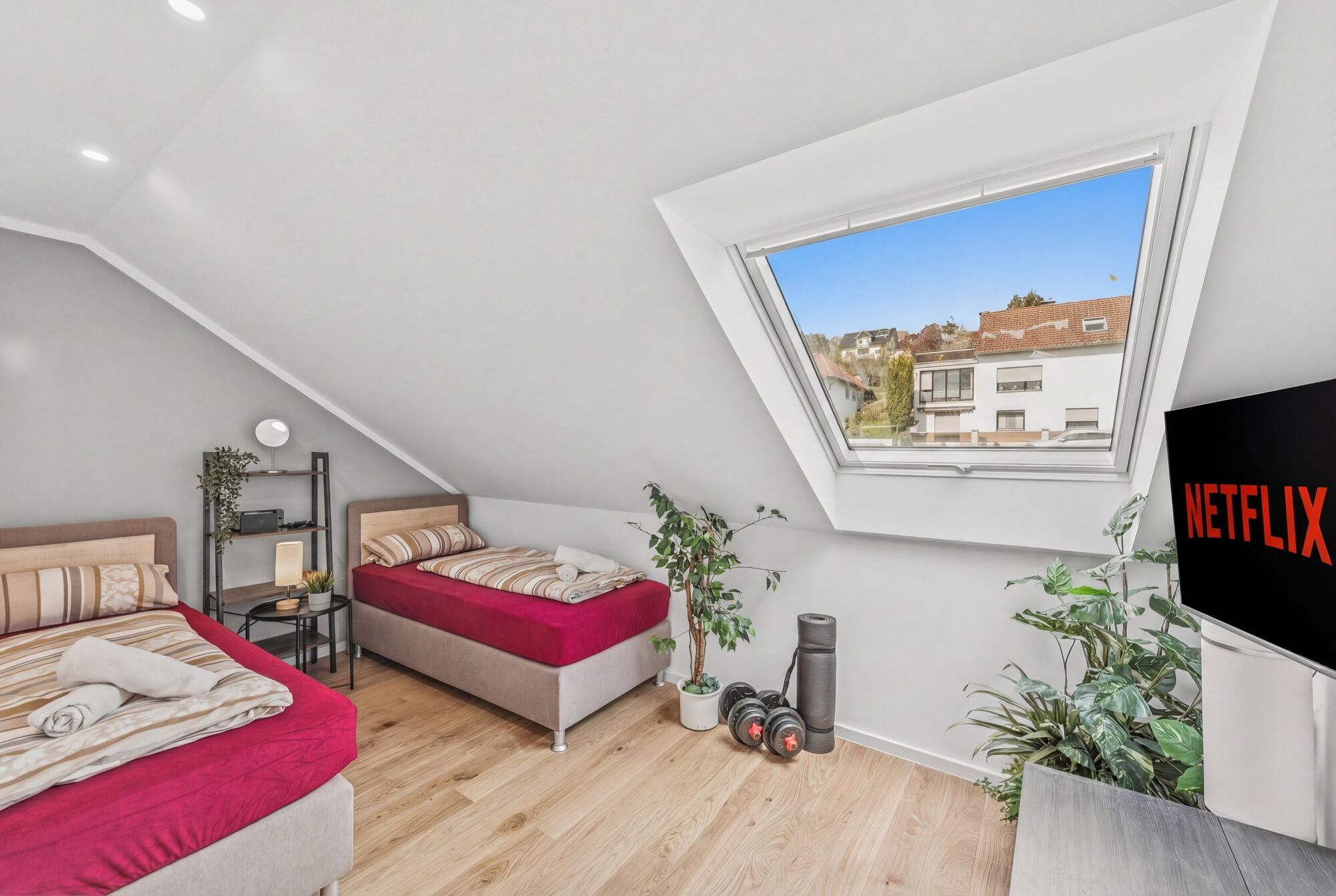 Dachzimmer mit Tageslicht – ruhig schlafen unter dem Dach