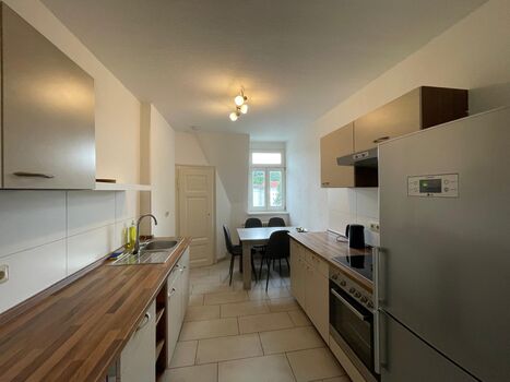 Vollständig Ausgestattete Küche