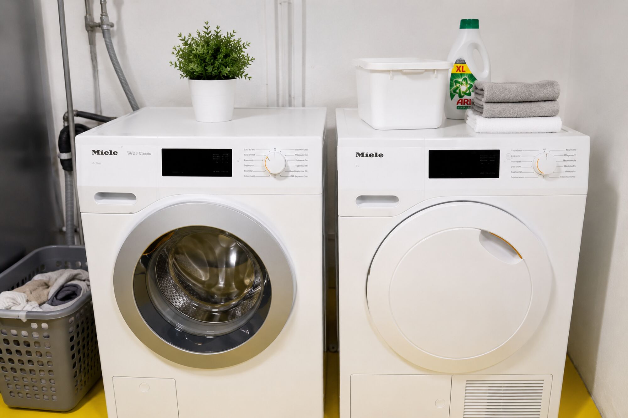 Miele Waschmaschine und Trockner
