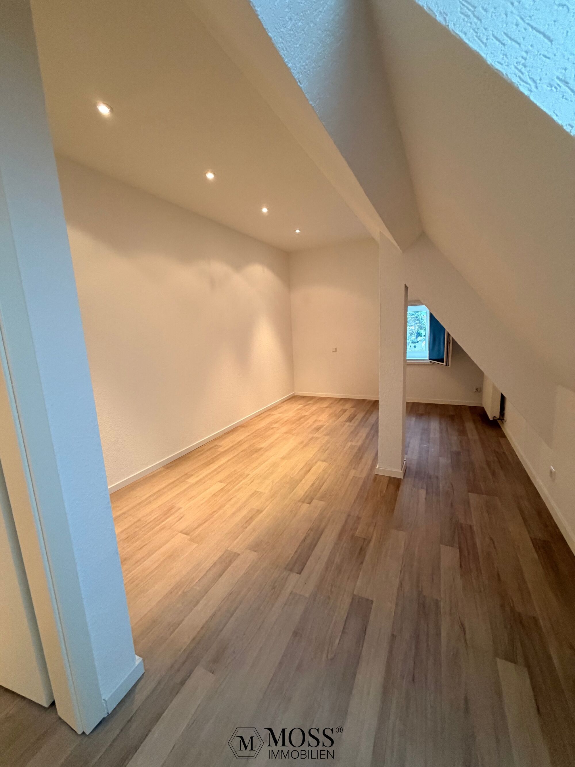 Schlafzimmer_DG_rechts