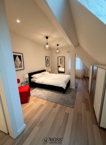 Schlafzimmer_DG_rechts (KI-möbliert)