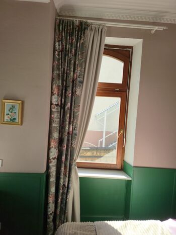 Charmante Wohnung in historischer Villa+Parkplatz Bild 3