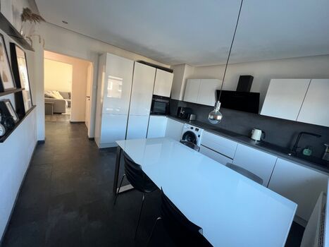 Moderne zentrale Wohnung Picture 2